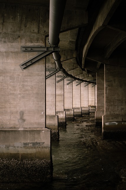 leaking-pipe-640x480-18132608.jpeg