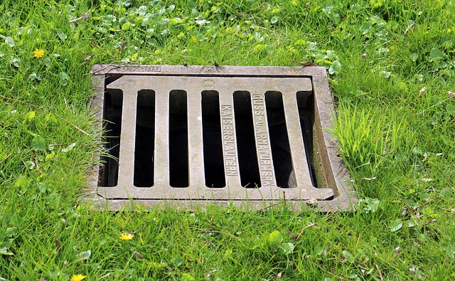 manhole-cover-640x480-61146972.jpeg