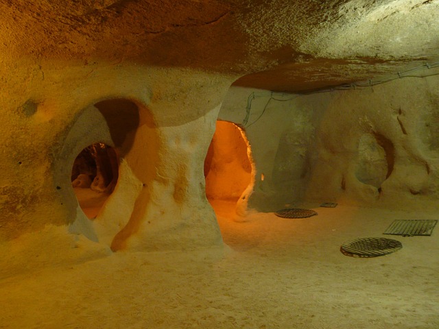 underground-pipes-640x480-17612187.jpeg
