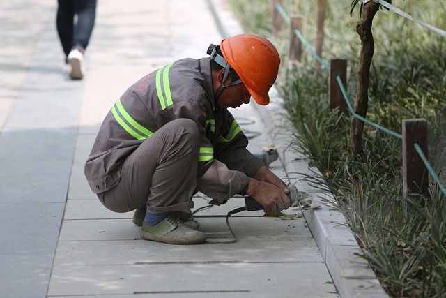 repair-technician-640x480-99265832.jpeg